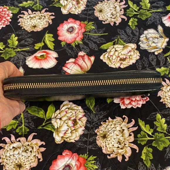 AUTH Gucci King Snake Black Long Zip wallet - Picture 7 of 16